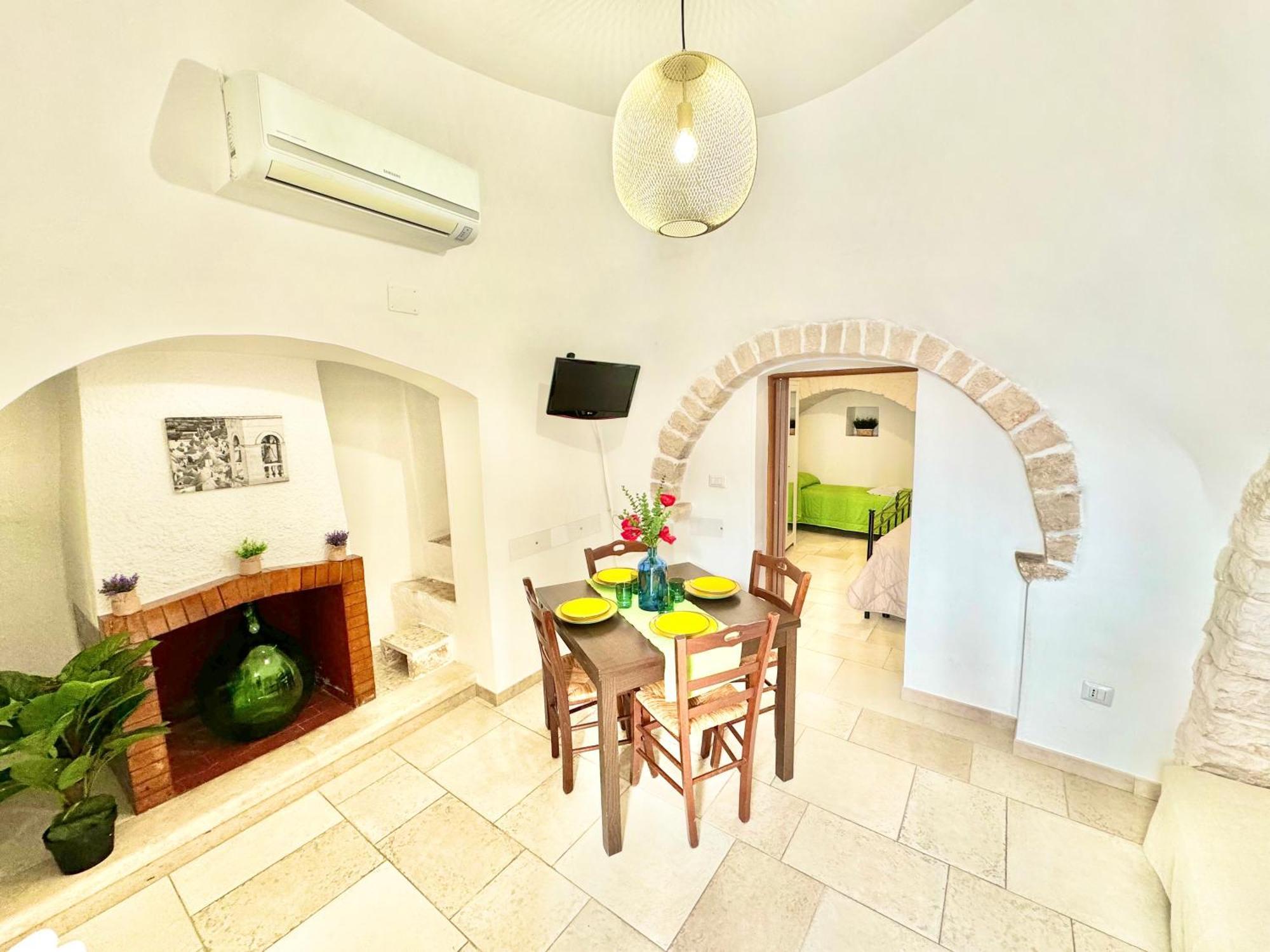アルベロベッロ Trulli Moonヴィラ 部屋 写真